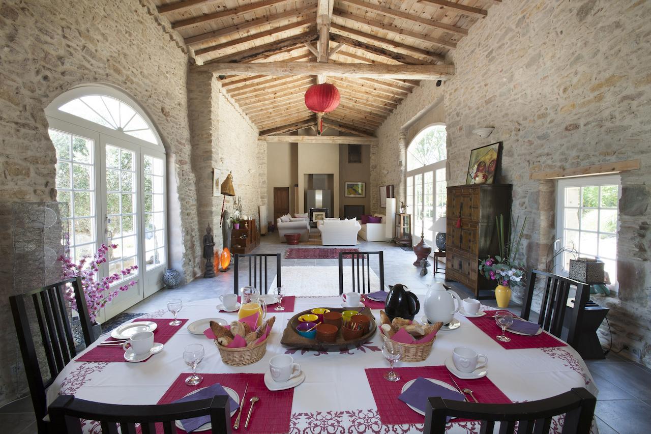 Domaine Les Magasins Bed and Breakfast Bram Eksteriør billede